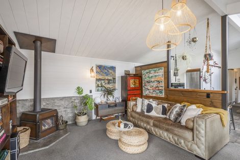 Photo of property in 19 Renown Road, Raumati South, Paraparaumu, 5032