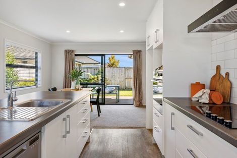 Photo of property in 11 Kahuparere Crescent, Pyes Pa, Tauranga, 3112