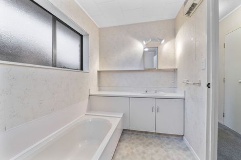 Photo of property in 1/47 South Road, Blagdon, New Plymouth, 4310