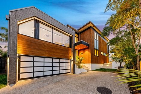 Photo of property in 131a Beach Road, Castor Bay, Auckland, 0620