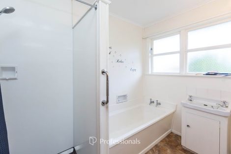 Photo of property in 61 Kashmir Avenue, Clouston Park, Upper Hutt, 5018