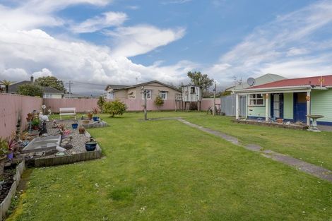 Photo of property in 78 Tiro Tiro Road, Levin, 5510