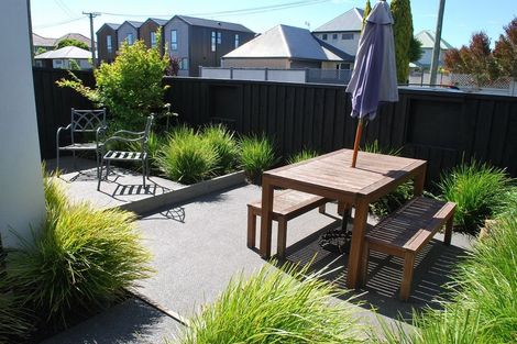 Photo of property in 4/108 Edgeware Road, St Albans, Christchurch, 8014