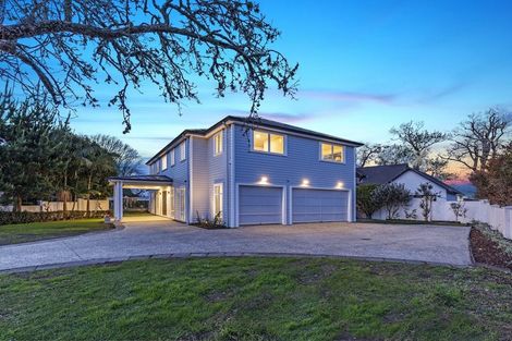 Photo of property in 19 Oak Manor Drive, Albany, Auckland, 0632