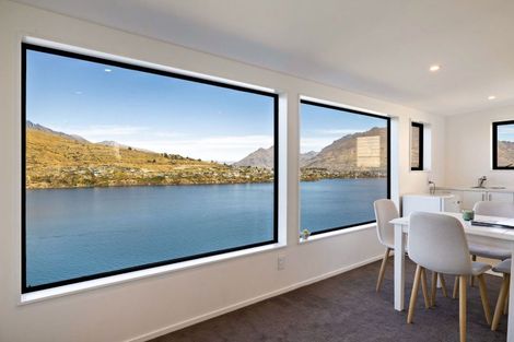 Photo of property in 22 Golden Terrace, Queenstown, 9300