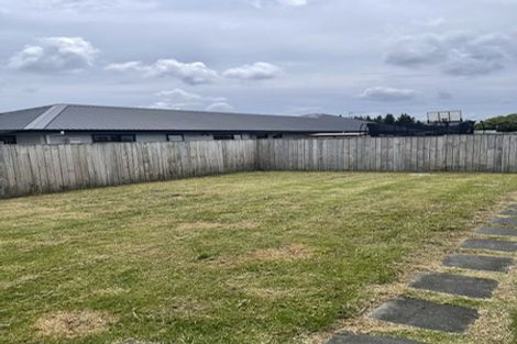 Photo of property in 120 Matua Road, Huapai, Kumeu, 0810