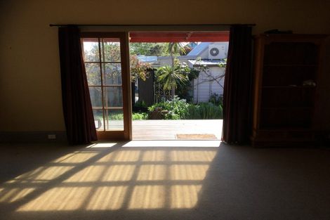 Photo of property in 1/8 Nayland Street, Sumner, Christchurch, 8081