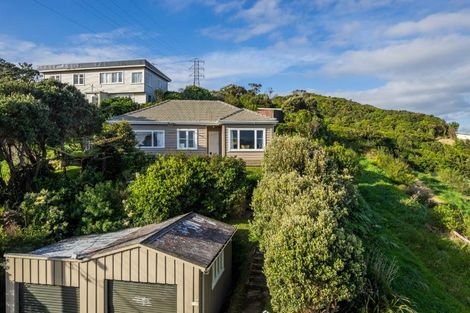 Photo of property in 111 Black Rock Road, Newlands, Wellington, 6037