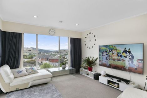 Photo of property in 22 Paparangi Crescent, Paparangi, Wellington, 6037