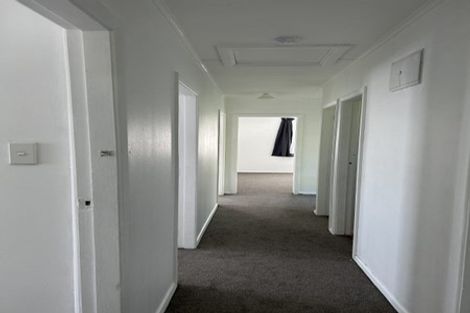 Photo of property in 9 Berkshire Grove, Cannons Creek, Porirua, 5024