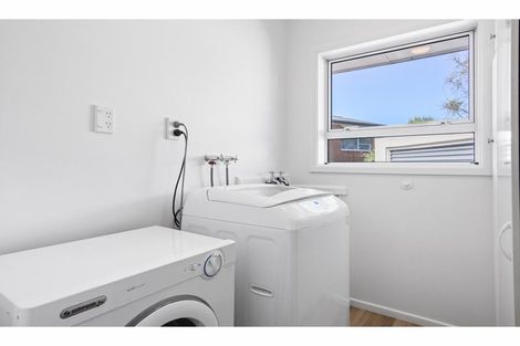 Photo of property in 19 Lombard Place, Avonhead, Christchurch, 8042