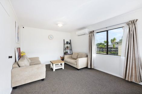 Photo of property in 31 Pomaria Road, Henderson, Auckland, 0610