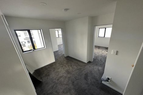 Photo of property in 6 Nagra Lane, Papakura, 2110