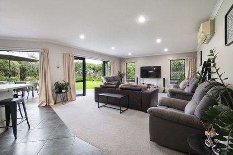 Photo of property in 39 County Heights Drive, Aokautere, Palmerston North, 4471