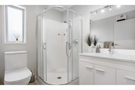 Photo of property in 128 Maire Road, Orewa, 0931