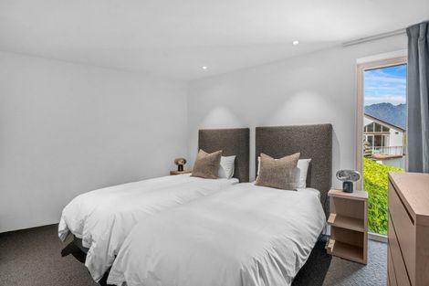 Photo of property in 32 Edinburgh Drive, Queenstown, 9300