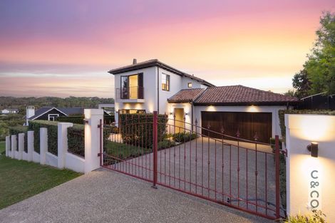 Photo of property in 8 Tauwaka Crescent, Riverhead, 0820