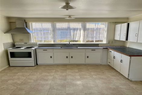 Photo of property in 15 Cole Street, Dannevirke, 4930
