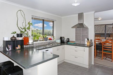 Photo of property in 71 Gibson Road, Tuakau, 2121