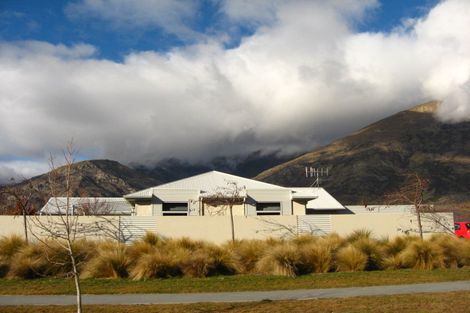Photo of property in 22 Sylvan Street, Lake Hayes, Queenstown, 9304