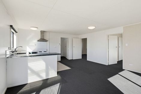Photo of property in 26 Cumberland Place, Kelvin Grove, Palmerston North, 4414