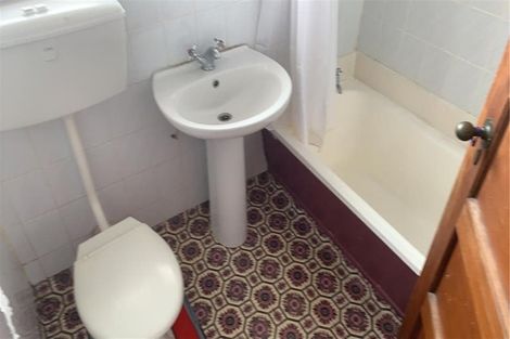 Photo of property in 51 Durham Crescent, Fairfield, Lower Hutt, 5011