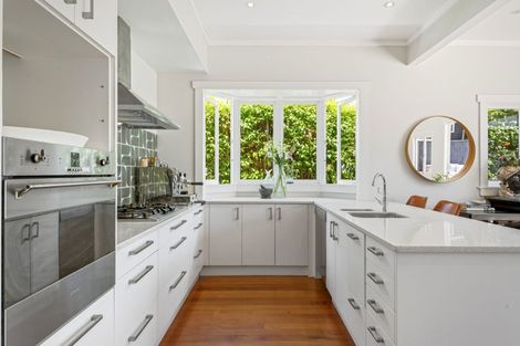 Photo of property in 40 Ngataringa Road, Devonport, Auckland, 0624