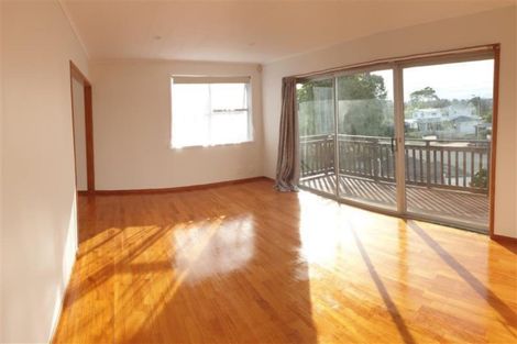 Photo of property in 15 De Thiery Place, Pakuranga Heights, Auckland, 2010