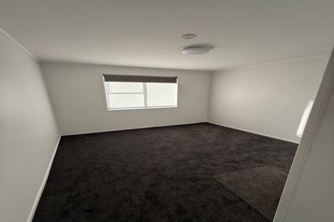 Photo of property in 11 Blanes Road, Weymouth, Auckland, 2103