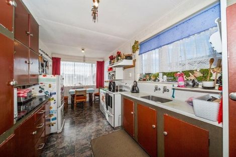 Photo of property in 45 Reid Avenue, Hawera, 4610