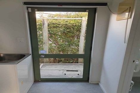 Photo of property in 17a Enderby Drive, Te Atatu Peninsula, Auckland, 0610