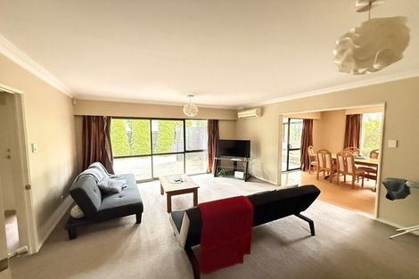 Photo of property in 15 Highland Place, Avonhead, Christchurch, 8042