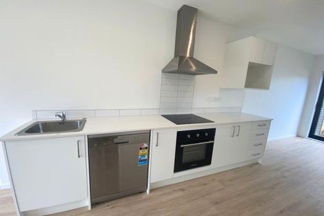 Photo of property in 50 Rauemi Way, Te Atatu South, Auckland, 0610