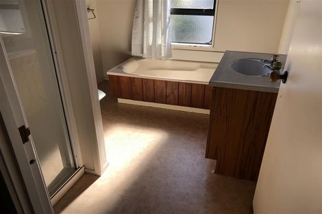 Photo of property in 5/64a Birkdale Road, Birkdale, Auckland, 0626