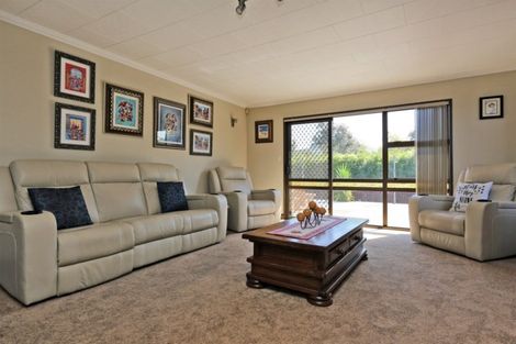 Photo of property in 116 Avondale Road, Taradale, Napier, 4112