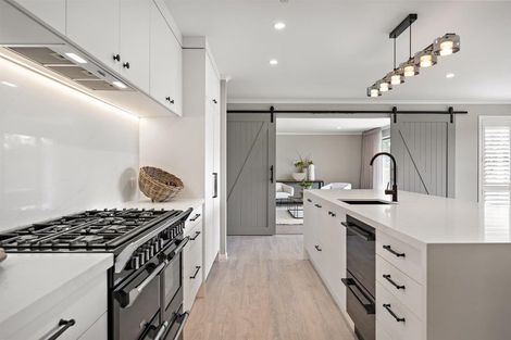 Photo of property in 62 Dysart Lane, Kumeu, 0891