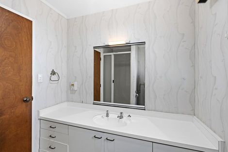 Photo of property in 10 Aitchison Place, Levin, 5510