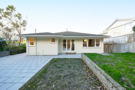 Photo of property in 11 Angell Street, Johnsonville, Wellington, 6037