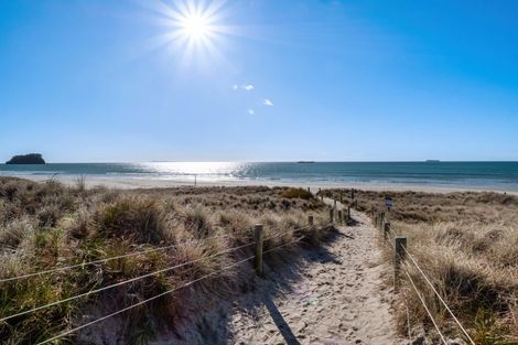 Photo of property in 157 Marine Parade, Mount Maunganui, 3116