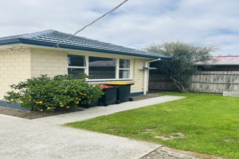 Photo of property in 17 Pembroke Street, Avondale, Christchurch, 8061