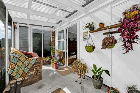 Photo of property in 32 Conway Road, Eltham, 4322