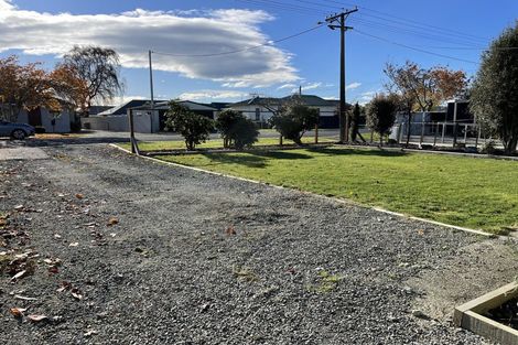 Photo of property in 17 Queen Street, Winton, 9720