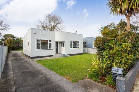 Photo of property in 301 Botanical Road, West End, Palmerston North, 4412