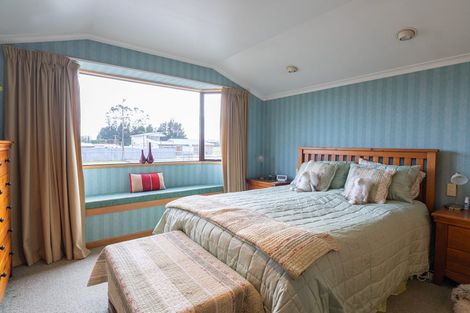 Photo of property in 24 Durham Street, Winton, 9720