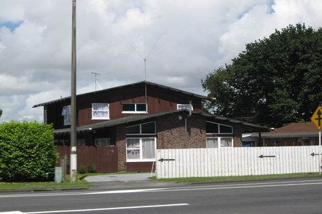Photo of property in 23 Great South Road, Takanini, 2112
