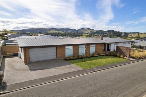 Photo of property in 21 Awa Toru Drive, Fairfield, Dunedin, 9018