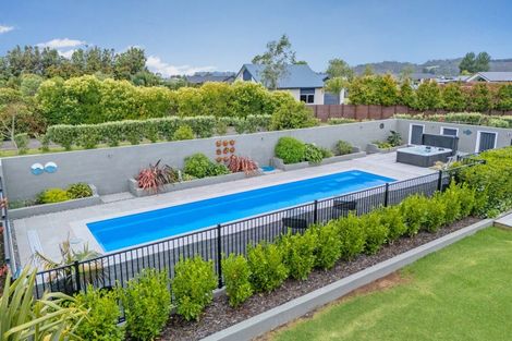 Photo of property in 10 Austin Drive, Whitianga, 3510
