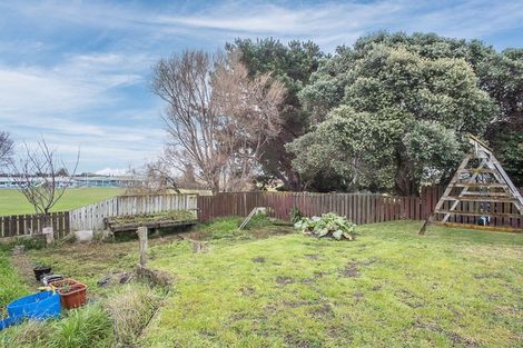 Photo of property in 82 Martin Road, Paraparaumu Beach, Paraparaumu, 5032