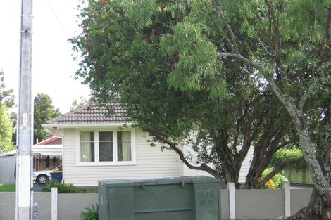 Photo of property in 39 Fairdene Avenue, Henderson, Auckland, 0610