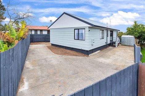Photo of property in 12 Cameron Place, Ranui, Auckland, 0612